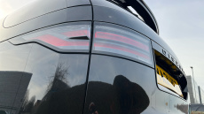 Land Rover Discovery 3.0 D300 R-Dynamic HSE 5dr Auto Diesel Station Wagon